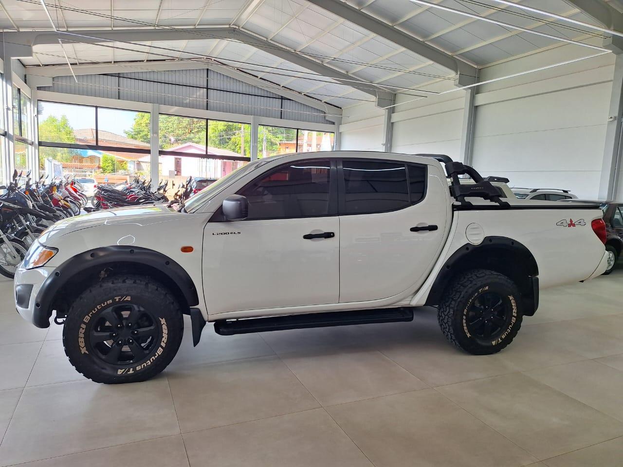 MITSUBISHI 